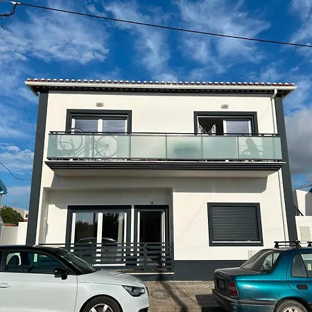 Baleal - Modern Coastal - Sleeps 4-6 شقة